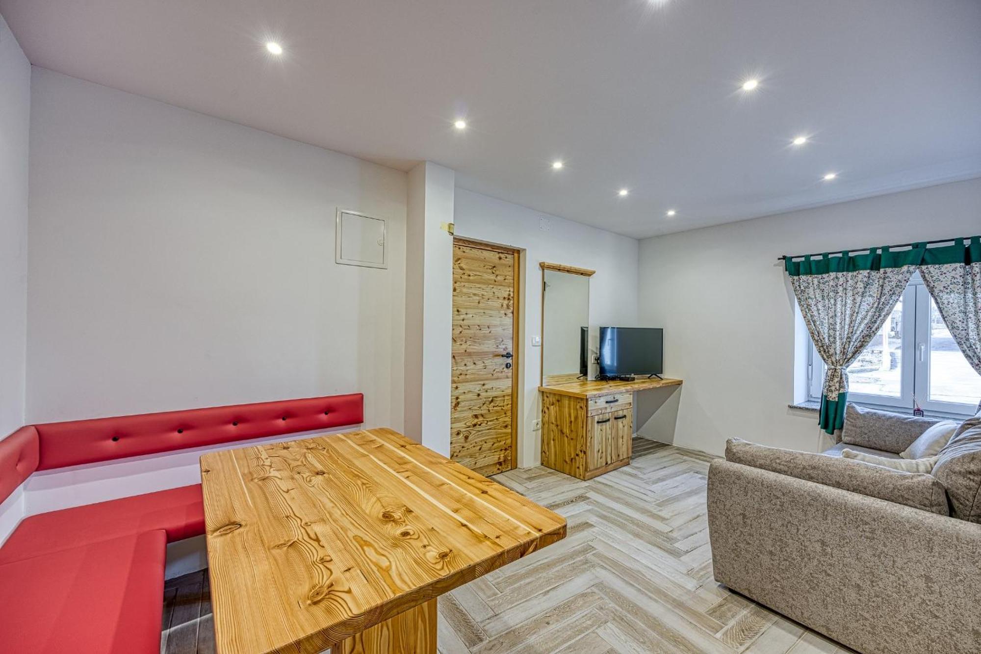 Apartments Viktor Rateče Εξωτερικό φωτογραφία
